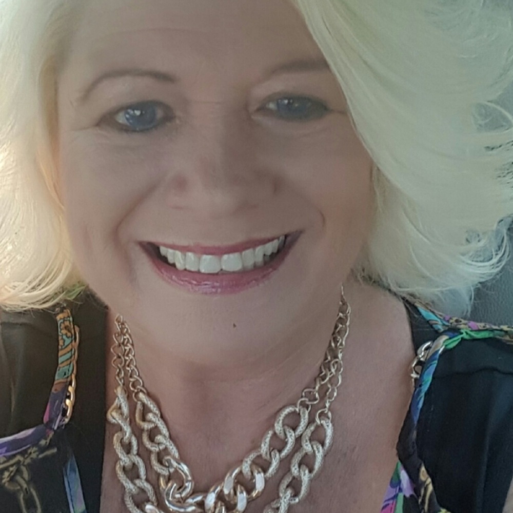 Meet your Posher, Teresa